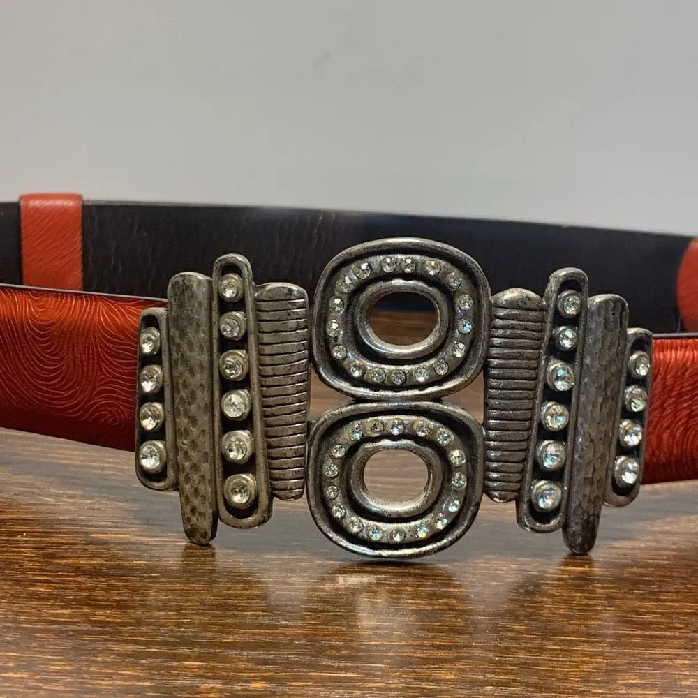 Chicos, leather silver jeweled slide fit belt size small/medium ￼